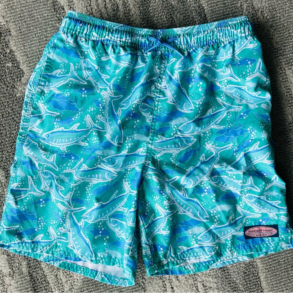 Vineyard Vines Chappy Blue Turquoise Fish Pattern Swim Trunks Shorts